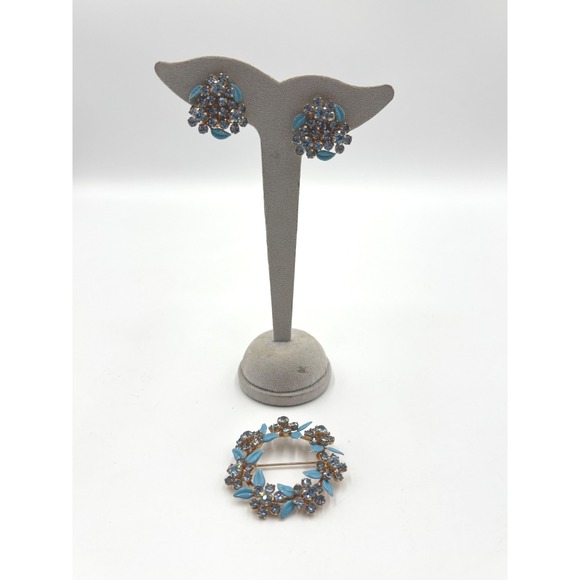 Vintage 1940's WEISS NY Blue Rhinestone Floral Brooch & Clip On Earrings Set - Picture 12 of 12